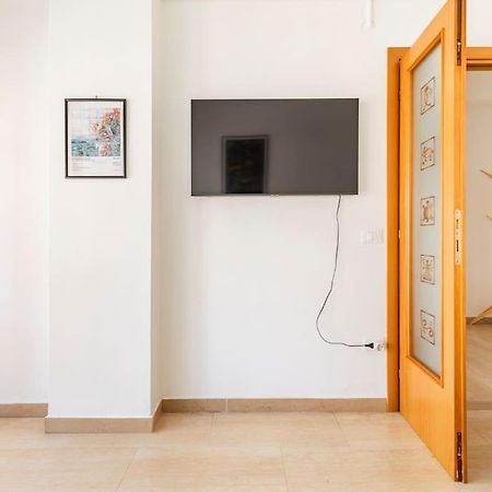 Casa Etruschi - Appartamento Con Posto Auto Ливорно Экстерьер фото