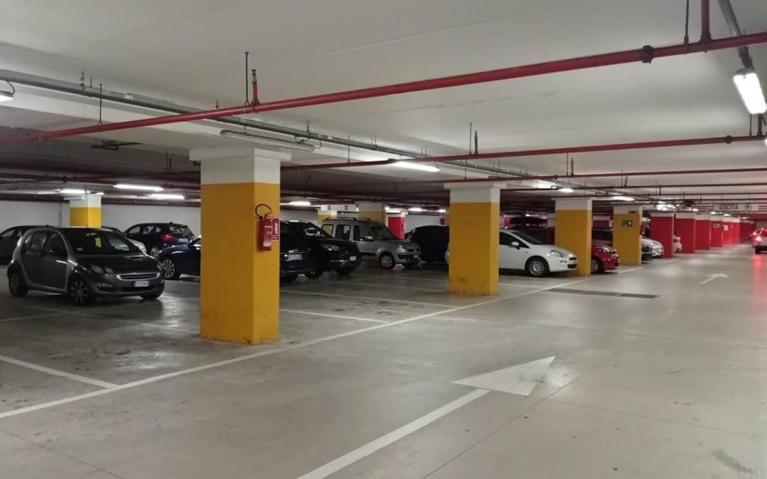 Casa Etruschi - Appartamento Con Posto Auto Ливорно Экстерьер фото