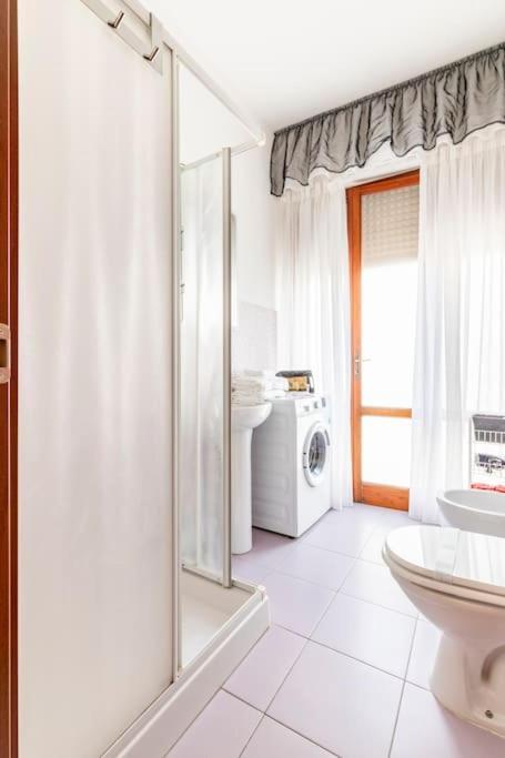 Casa Etruschi - Appartamento Con Posto Auto Ливорно Экстерьер фото